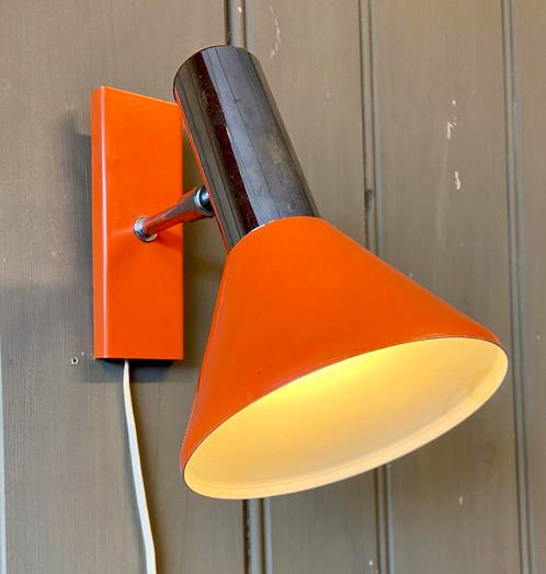 Vintage oranje wandlamp jaren 60/70 orange lamp, Huis en Inrichting, Lampen | Spots, Zo goed als nieuw, Plafondspot of Wandspot