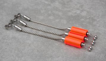 3x Matrix Innovations Hanger Hothead beschikbaar voor biedingen
