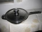 Hapjespan met deksel 24 cm diameter ., Huis en Inrichting, Keuken | Potten en Pannen, Keramische plaat, Ophalen of Verzenden, Zo goed als nieuw