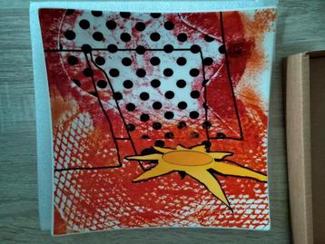 Wandbord of Fruitschaal 27 x 27 cm "zon in het centrum" beschikbaar voor biedingen