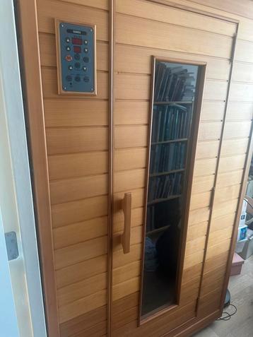 Sames infrarood sauna in nieuwstaat met geluid boxen erin  beschikbaar voor biedingen