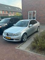 Mercedes-Benz C-Klasse 3.0 C280 Sedan AUT 2007 (youngtimer), Auto's, Mercedes-Benz, Automaat, Achterwielaandrijving, 1800 kg, Zwart