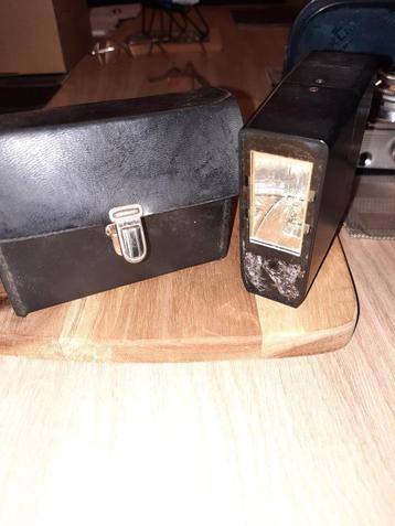 Opzet flitser in etui beschikbaar voor biedingen