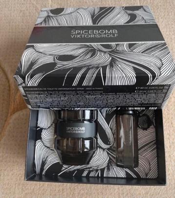 Victor & Rolf Spicebomb 90ml en 20ml edt set nieuw beschikbaar voor biedingen