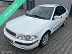 Volvo S40 1.6 nieuwstaat Youngtimer bijtelling vriendelijk, Auto's, Volvo, Gebruikt, 4 cilinders, Wit, Handgeschakeld
