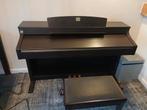 Elektrische piano Yamaha CLP 330, Ophalen, Zo goed als nieuw, Zwart, Piano