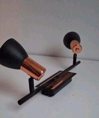 
 Stijlvolle plafondspot met dubbele en drie spot variant beschikbaar voor biedingen