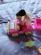 Barbie Evi met Auto & Aanhanger + Accessoires, Ophalen of Verzenden