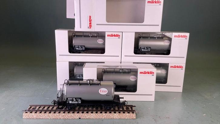 Marklin ho 6 ketelwagens ESSO 00750-22 nieuwstaat in doos., Hobby en Vrije tijd, Modeltreinen | H0, Zo goed als nieuw, Wagon, Wisselstroom