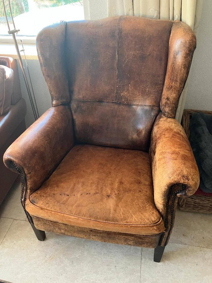 2 oorfauteuils schapenleer, Huis en Inrichting, Fauteuils, Gebruikt, Leer, 75 tot 100 cm, 75 tot 100 cm, Ophalen