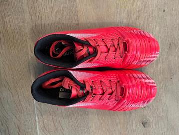 Voetbalschoenen maat 32 weinig gedragen  beschikbaar voor biedingen