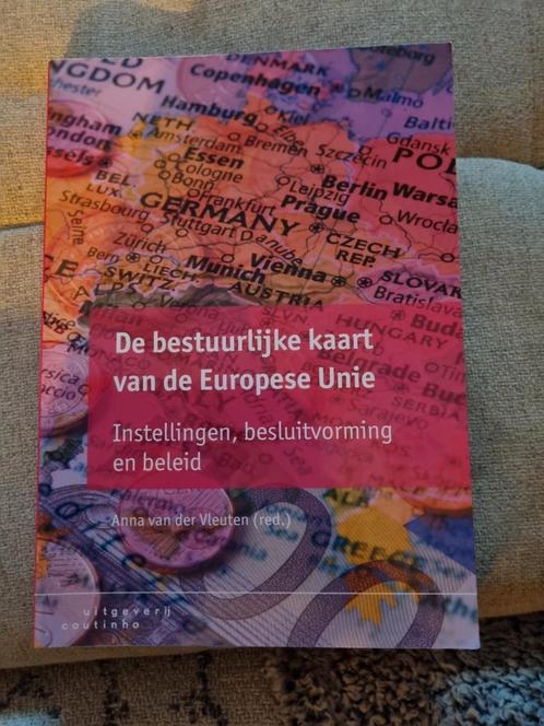 De bestuurlijke kaart van de Europese Unie, Boeken, Politiek en Maatschappij, Zo goed als nieuw, Nederland, Ophalen of Verzenden