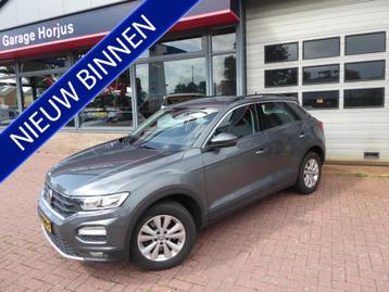 Volkswagen T-Roc 1.0 TSI Style 2018 TREKH, NAVI, CARPLAY, AI beschikbaar voor biedingen