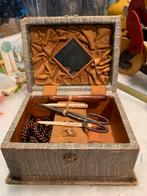 Antieke Victoriaanse Naaidoos, Ophalen of Verzenden