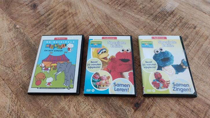 Zeldzame Mini DVD Set - Musti & Sesamstraat samen voor €5, Cd's en Dvd's, Dvd's | Kinderen en Jeugd, Zo goed als nieuw, Tv fictie