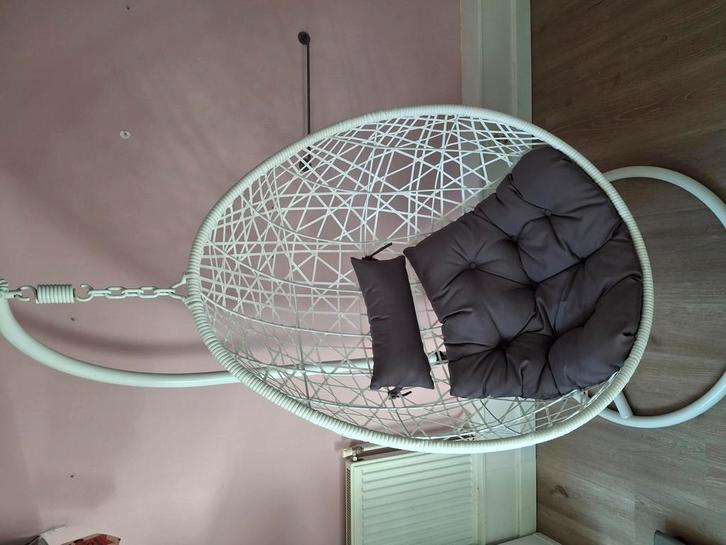 Mooie hangstoel!, Huis en Inrichting, Stoelen, Zo goed als nieuw, Eén, Grijs, Ophalen