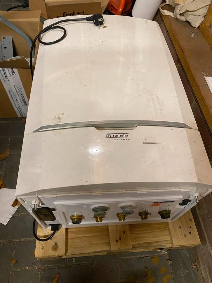 Remeha Calenta 40C Combi Ketel - 15 jaar, Doe-het-zelf en Verbouw, Verwarming en Radiatoren, Gebruikt, Cv-ketel of Combi-ketel