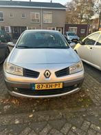 Renault Mégane 1.6 2007 Grijs, Auto's, Renault, Voorwielaandrijving, 625 kg, 4 cilinders, Handgeschakeld