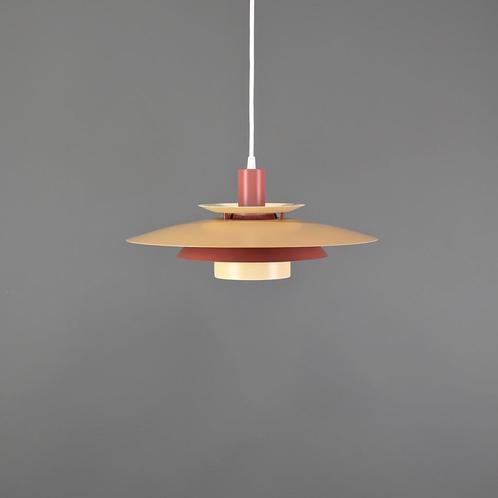 Scandinavische Hanglamp – in  bruin - Designlight A/S, Huis en Inrichting, Lampen | Hanglampen, Zo goed als nieuw, 50 tot 75 cm