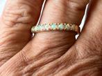 Gouden ring Opaal, Sieraden, Tassen en Uiterlijk, Ringen, Verzenden, Zo goed als nieuw, 17 tot 18, Met edelsteen