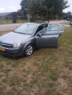 Opel Astra h1.6nwe apk gereviseerde kop airco stoelverwarmin, Auto's, Opel, Voorwielaandrijving, Zwart, 4 cilinders, 1600 cc