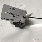 Mercedes W126  Ruitenwisser relais 000 821 0863, Gebruikt, -, -, Ophalen of Verzenden