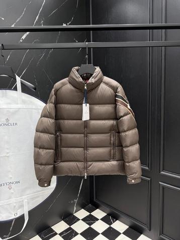 Moncler Jas beschikbaar voor biedingen