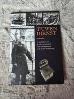 T'Uwen Dienst - Geschiedenis van de Politie in Nederland, Ophalen of Verzenden, 20e eeuw of later, Zo goed als nieuw, Frank van Riet