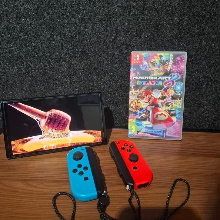 Nintendo Switch Oled, Spelcomputers en Games, Spelcomputers | Nintendo Switch, Zo goed als nieuw, Switch OLED, Met 2 controllers