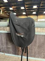 Tekna dressuur zadel 17 inch, Ophalen, Gebruikt, Dressuur