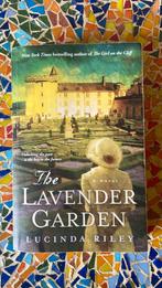 Lucinda Riley - The Lavender Garden, Ophalen of Verzenden, Zo goed als nieuw, Lucinda Riley