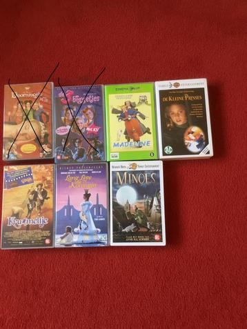 Diverse videobanden kinderen beschikbaar voor biedingen
