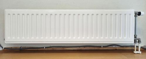 4 nette radiatoren ter overname i.v.m. aankomende verbouwing, Doe-het-zelf en Verbouw, Verwarming en Radiatoren, Gebruikt, Radiator