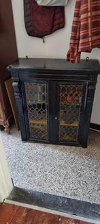 KASTJE MET GLAS IN LOOD DEURTJES, Ophalen, Gebruikt