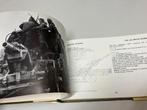 Janes Pocket book 18 Towed Artillery, Boeken, Ophalen of Verzenden, Gelezen