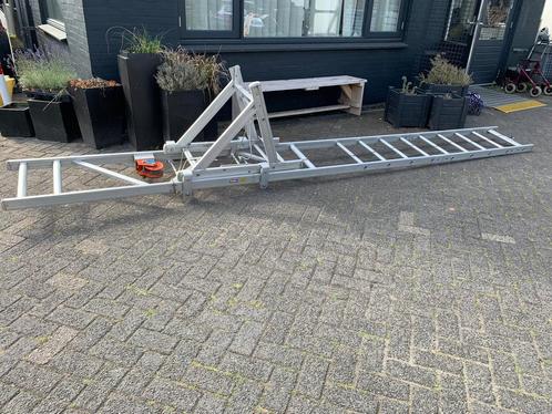 Gevellift, steigerlift cenpainter, Doe-het-zelf en Verbouw, Steigers, Gebruikt, Gevelsteiger, 2 tot 5 meter, Ophalen of Verzenden