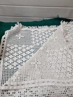 tafelkleed gehaakt met franjers, Huis en Inrichting, Tafelkleden, Ophalen of Verzenden, 'T Olde Gre-j, Info@toldegrej.nl, Endepoelstraat 20f Didam