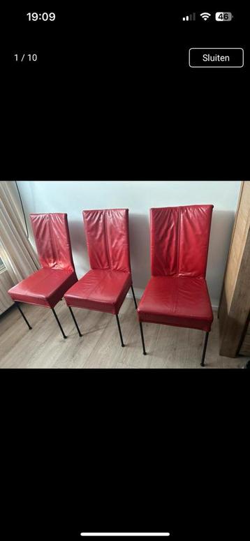 6 rode leren eettafelstoelen HVS met tafel beschikbaar voor biedingen