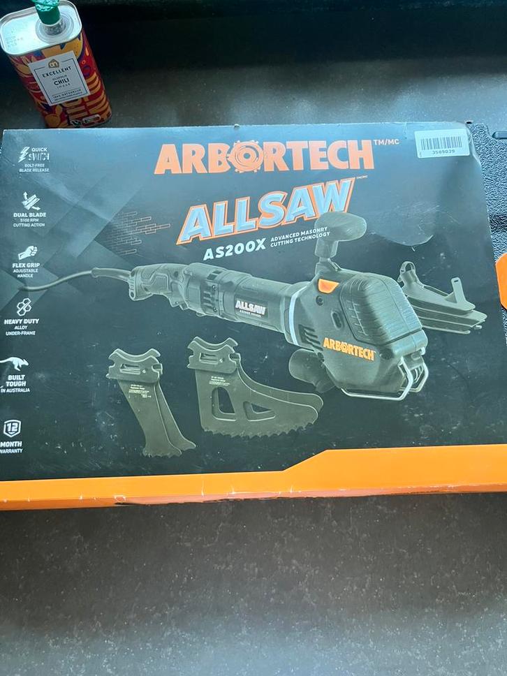 Arbortech Allsaw zgan met bon, 1 maand oud, Doe-het-zelf en Verbouw, Gereedschap | Zaagmachines, Zo goed als nieuw, Ophalen of Verzenden
