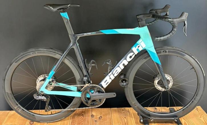 Bianchi OLTRE XR4 9th wave wielen upgrade, Fietsen en Brommers, Fietsen | Racefietsen, Overige merken, Meer dan 20 versnellingen
