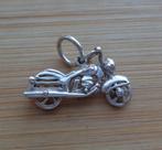 zilveren hanger motor fiets [762], Overige voorstellingen, Verzenden, Zo goed als nieuw, Zilver