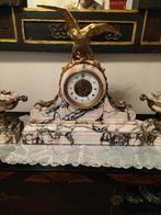 Groot marmeren klokken stel met bronzen roofvogel, Antiek en Kunst, Ophalen