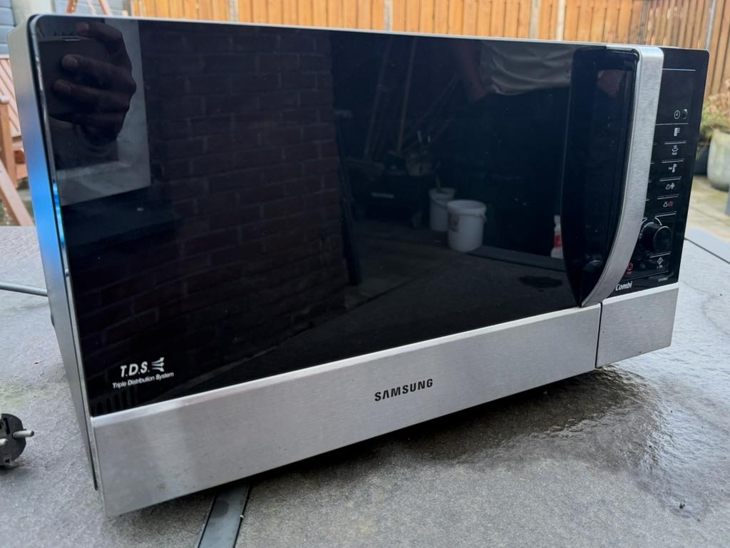 Samsung C107Mst Magnetron combi oven WEG IS WEG, Witgoed en Apparatuur, Magnetrons, Ophalen, Combimagnetron, Gebruikt, Grill