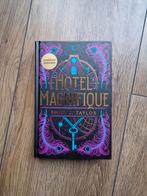 Emily J. Taylor - hotel Magnifique, Ophalen of Verzenden, Nieuw