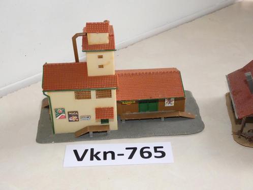 Vk-765 N Spoor Scenery Gebouwen B 282,239,244 van Pola, Hobby en Vrije tijd, Modeltreinen | N-Spoor, Gebruikt, Brug, Tunnel of Gebouw