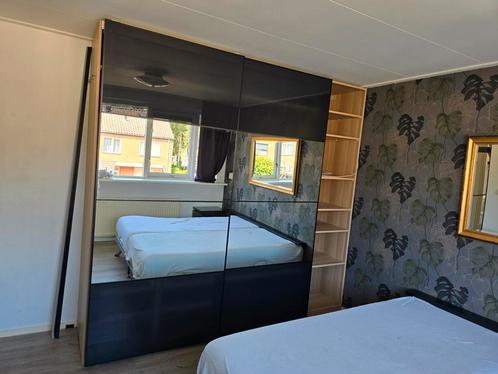 Mooie grote kledingkast, Huis en Inrichting, Kasten | Kledingkasten, Gebruikt, 200 cm of meer, 200 cm of meer, 50 tot 75 cm, Ophalen