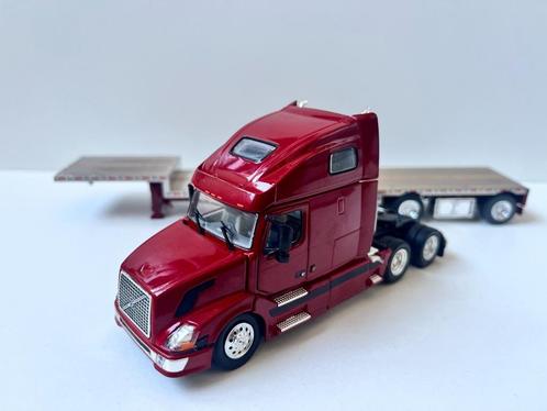 Rode Amerikaanse Volvo met platte trailer van Tonkin, Hobby en Vrije tijd, Modelauto's | 1:50, Nieuw, Bus of Vrachtwagen, Overige merken