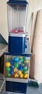 Kauwgomballen pindaautomaat, Gebruikt, Ophalen