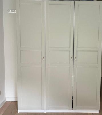 3 doors Ikea wardrobe beschikbaar voor biedingen