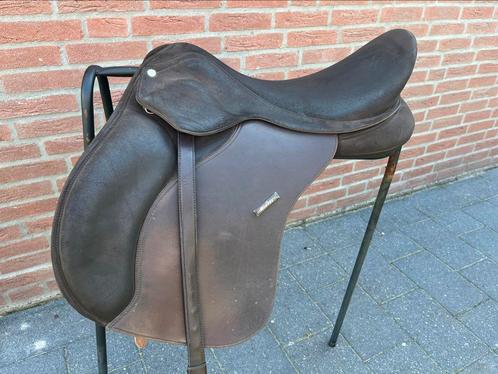 Bruin wintec 2000 veelzijdigheidszadel, Dieren en Toebehoren, Paarden en Pony's | Zadels, Zo goed als nieuw, Ophalen of Verzenden